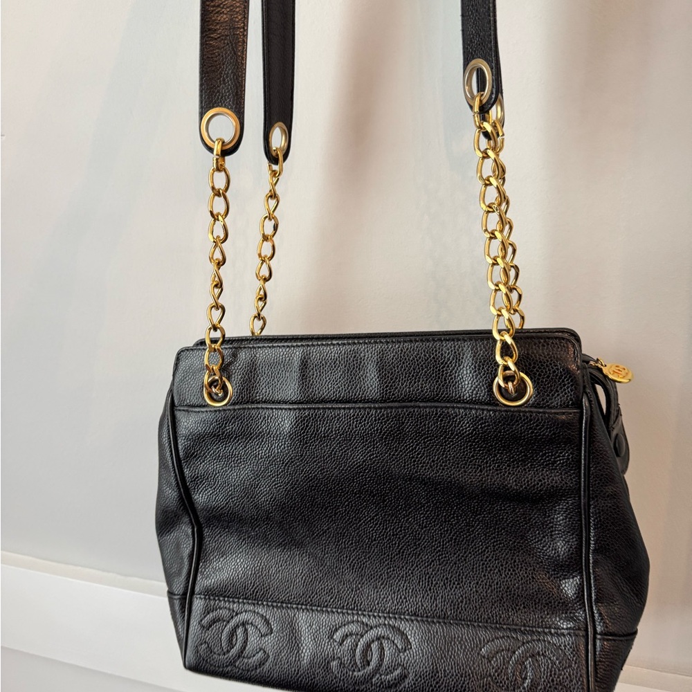 CHANEL Vintage Triple C Caviar